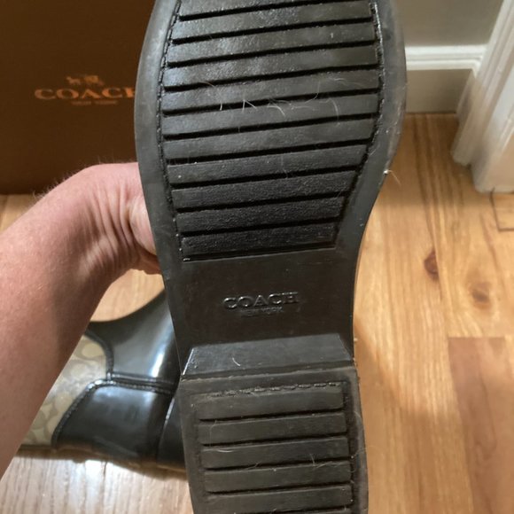 Coach Khaki /Chestnut Tristee Rainboots - EUC - Picture 14 of 15